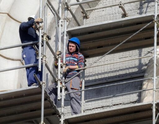 gurulós állványok